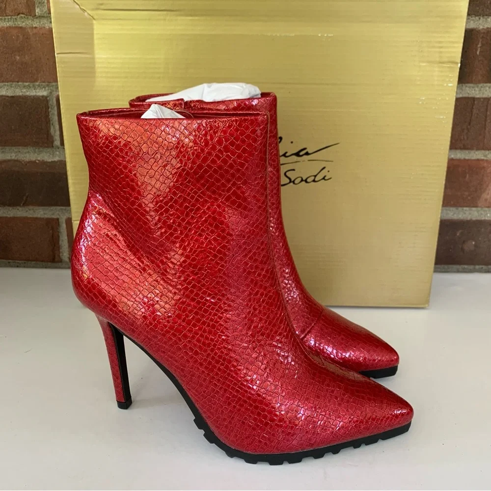 Thalia Sodi Womens Rhodes Red heeled patent ankle Booties Shoes US 7 M - Picture 1 of 9